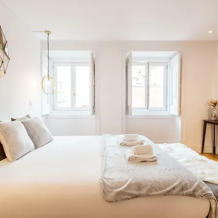 Sao Bento Palace Three-bedroom W/ Parking - By Lu Holidays Apartmán